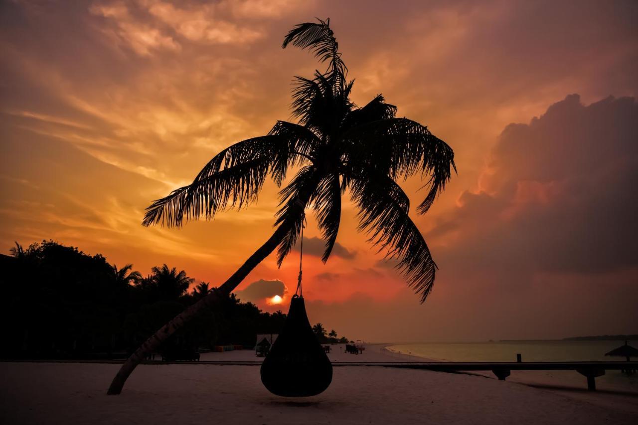 Holiday Island Resort Maamigili Island Екстер'єр фото